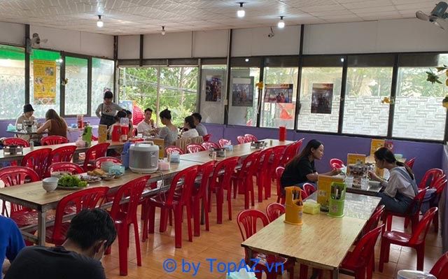 Quán lẩu gà lá é tại Đà Lạt