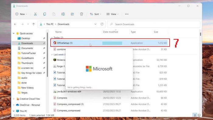 Hướng dẫn tải Outlook trên máy tính Windows và macOS - Bước 4