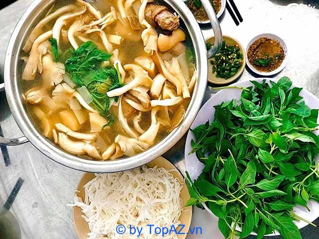 Quán lẩu gà lá é tại Đà Lạt