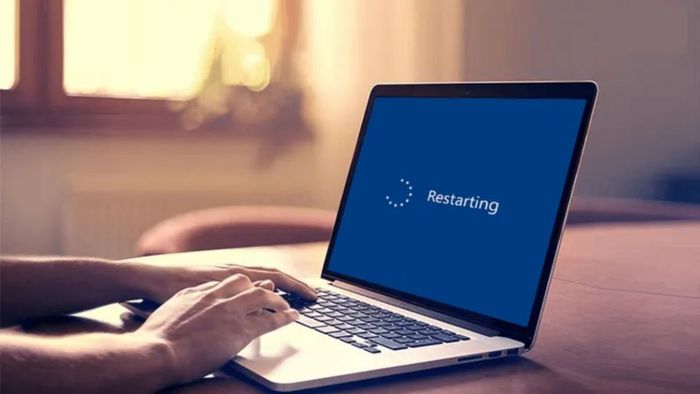 Khắc phục lỗi không vào được Discord - Khởi động lại thiết bị