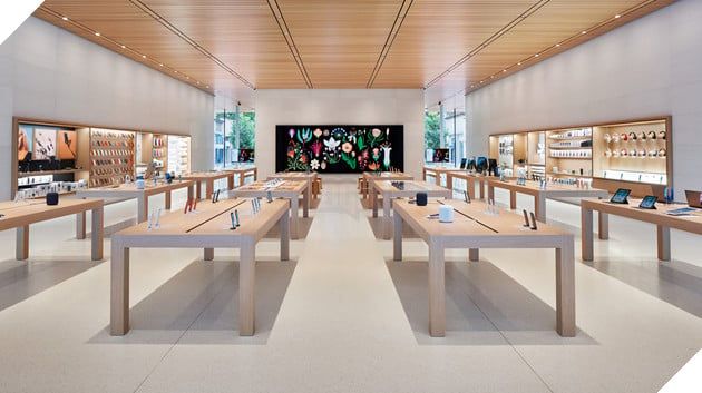 Apple đã âm thầm xử lý vấn đề trầy xước trên iPhone 17 Pro tại các cửa hàng Apple Store lần thứ hai.