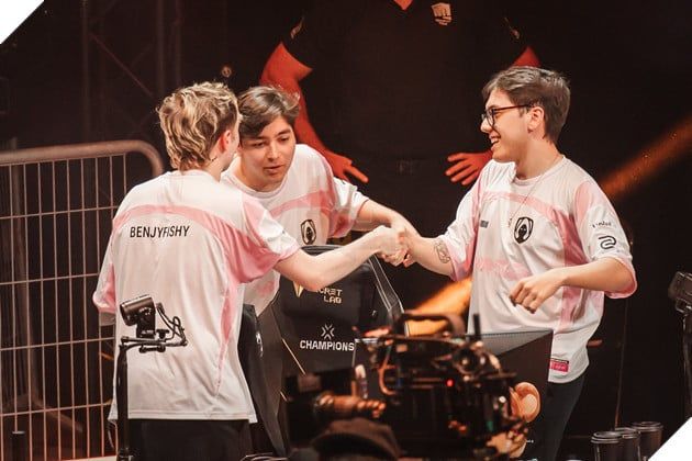 Team Heretics giữ bình tĩnh và gỡ hòa 1-1