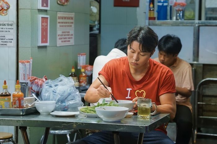 Ẩm thực Việt Nam được giới thiệu rộng rãi và đầy ấn tượng trong Tay Anh Giữ Một Vì Sao.