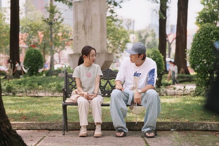 Lee Kwang Soo và Hoàng Hà có sự tương tác ăn ý, tạo được thiện cảm mạnh mẽ.