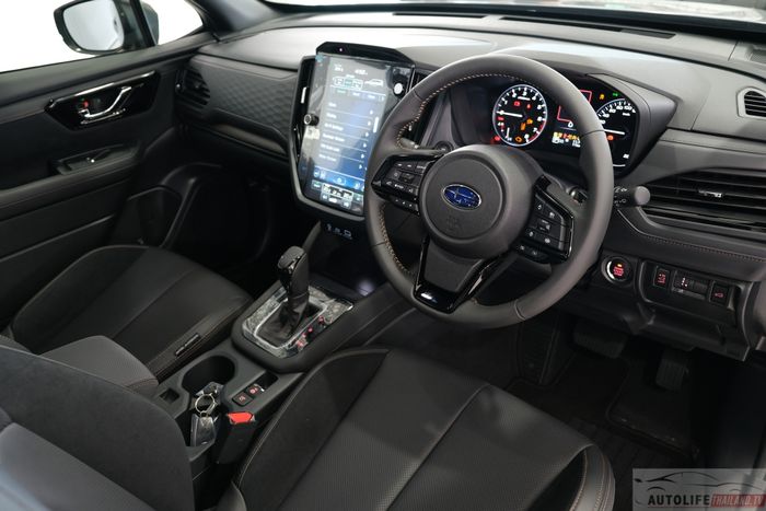 Một góc ảnh khác của Subaru Forester 2026, tiếp tục thể hiện sự tinh tế và đổi mới trong thiết kế.