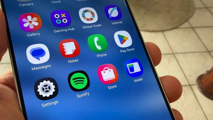 Hiệu ứng 3D trên các icon ở màn hình chính của One UI 8.5