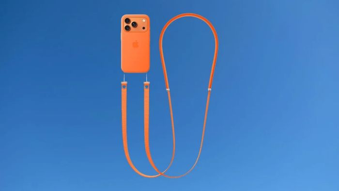 Dây đeo Crossbody Strap dường như đã trở thành một món đồ hot ngay từ đầu với người dùng iPhone 17 và iPhone Air