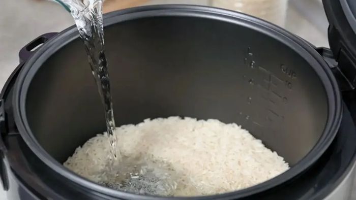 sua-noi-com-dien-10