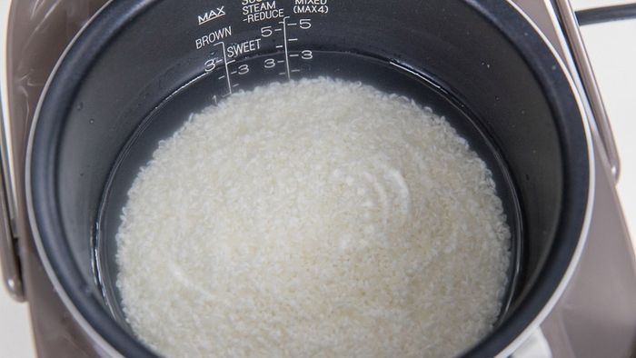 sua-noi-com-dien-3