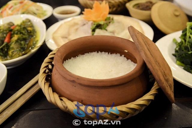 Cơm niêu 3 Cá Bống