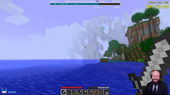 Game thủ dành 14 năm để chinh phục tận cùng thế giới Minecraft trong hành trình từ thiện