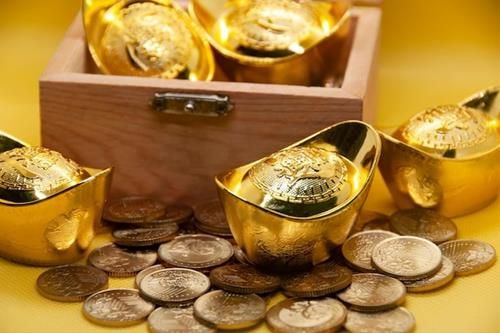 Cầu tài quý 4 năm 2025 cho 12 con giáp