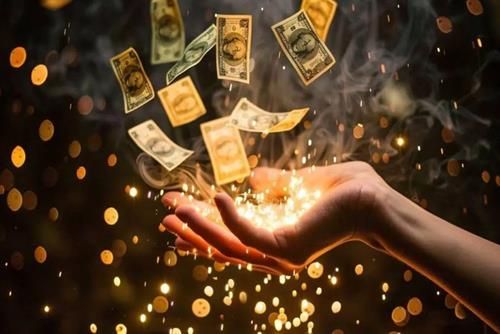 con giáp may mắn cuối tháng 10/2025