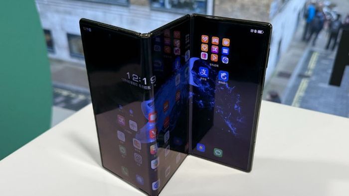 Galaxy Z TriFold