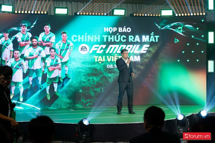 Lễ ra mắt chính thức siêu phẩm FC Mobile phiên bản Việt Nam đã sẵn sàng thu hút sự chú ý của cộng đồng game thủ.