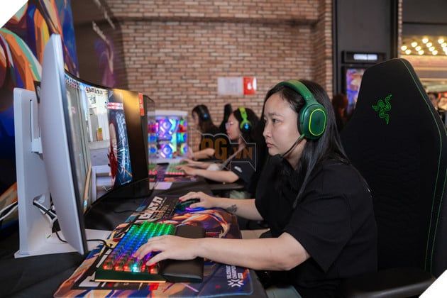 Cộng đồng Esports Việt Nam lại tiếp tục trải nghiệm không khí cuồng nhiệt của Chung Kết Tổng VALORANT Champions 2025 lần 9.