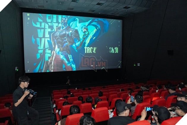 Cộng đồng Esports Việt Nam hòa mình vào không khí sôi động của Chung Kết Tổng VALORANT Champions 2025 lần 2.