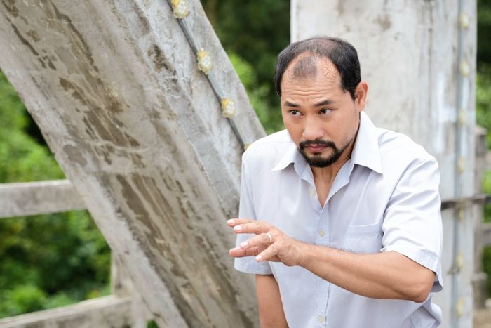Mặc dù từng hợp tác trong nhiều dự án, nhưng đây là lần đầu tiên Huỳnh Đông và Vân Trang đóng cặp vợ chồng trong phim.