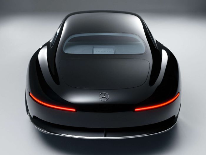Mercedes-Benz-Vision-Iconic-5-e1760434543153.jpg