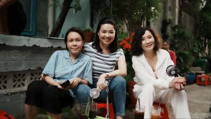 Việt Hương, Hồng Đào và Lê Khánh, những gương mặt đã góp mặt trong Chị Dâu, nay lại cùng tái ngộ trong bộ phim này.