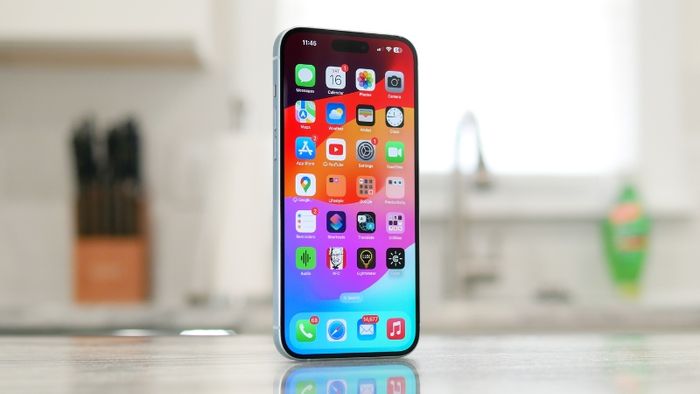 Man-hinh-iPhone-15-3