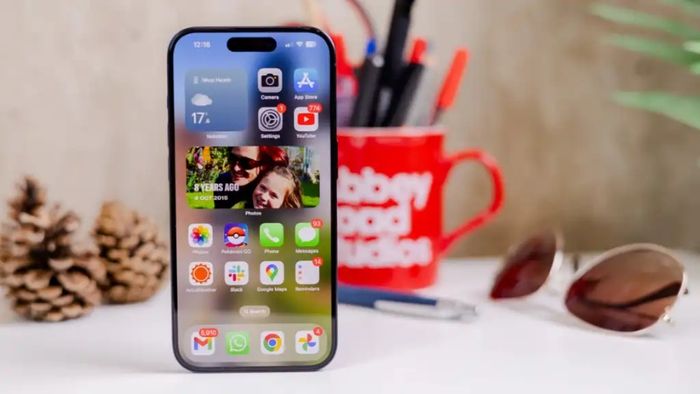 Man-hinh-iPhone-15-4