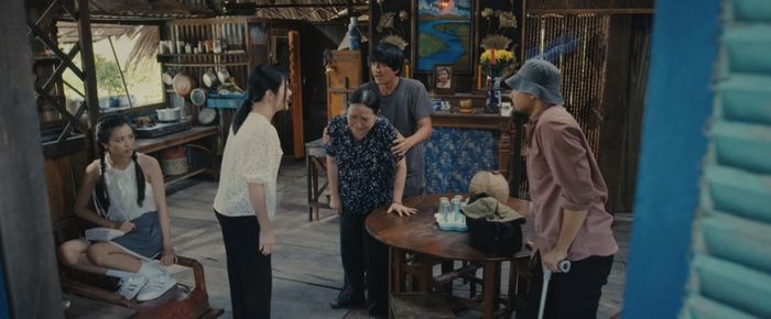 Phim giống như một câu chuyện tâm linh hơn là một bộ phim kinh dị.