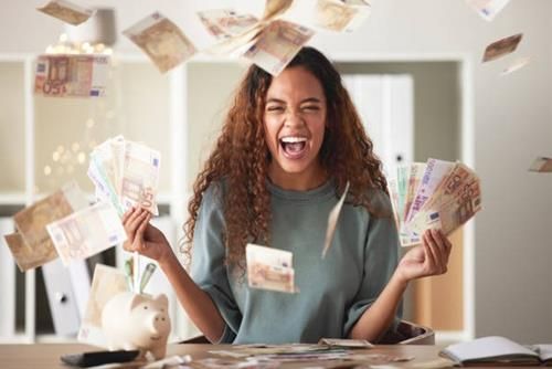 4 con giáp sẽ đón nhận những tin vui trong ngày 21/10/2025.