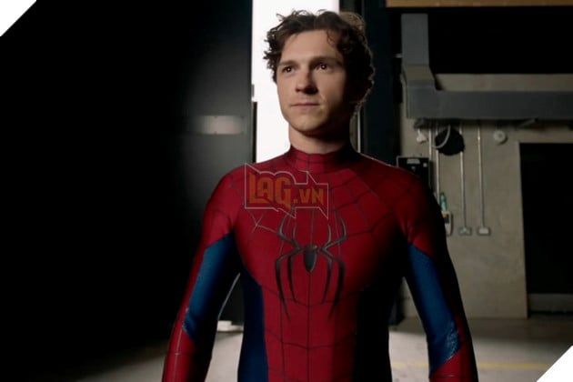 Hình ảnh của Tom Holland trong bộ trang phục Người Nhện.