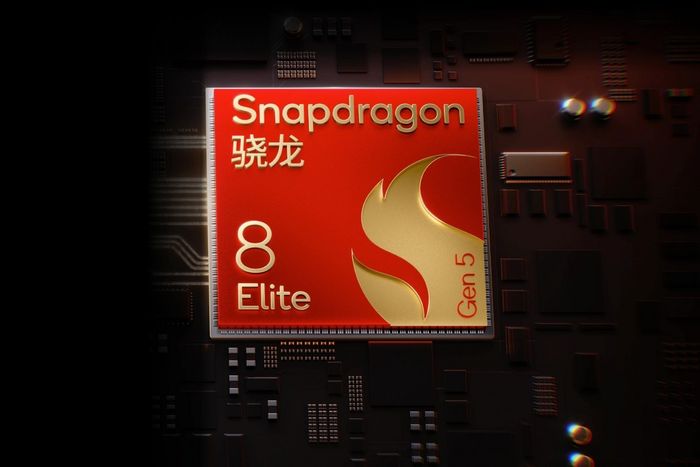 Điện thoại được trang bị chip Snapdragon 8 Elite Gen 5 mạnh mẽ