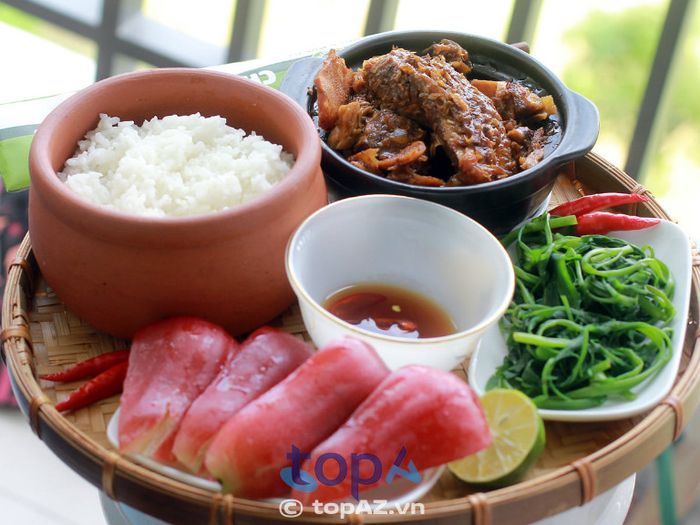 Giá cả hợp lý và phù hợp với chất lượng