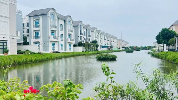 Giá thuê quá cao so với thị trường khiến khách hàng không mặn mà.