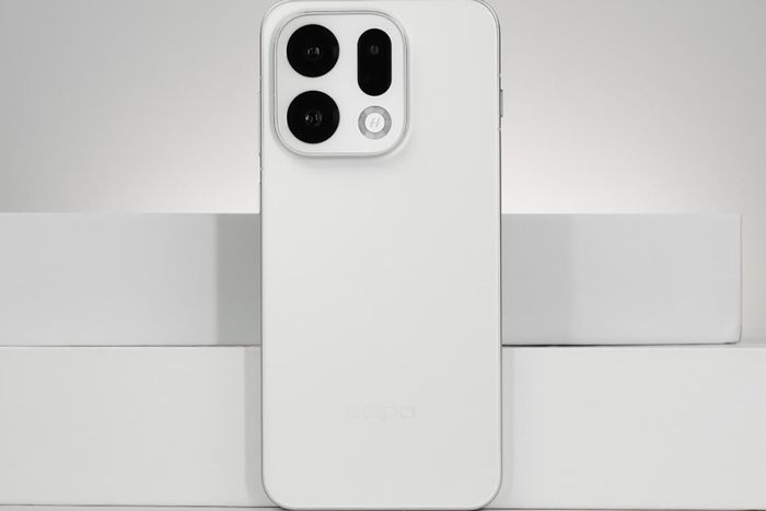 OPPO Find X9 có mấy màu? Màu trắng tinh khôi và hiện đại là một trong những lựa chọn nổi bật