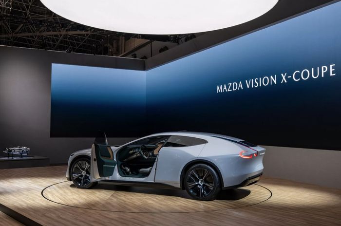 Mazda Vision-X Coupe 2.jpg