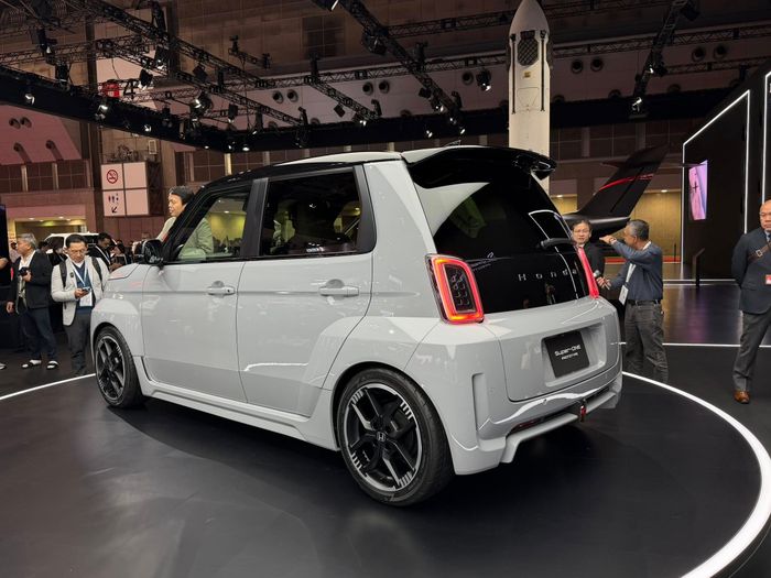 Honda Super-ONE 13.jpg