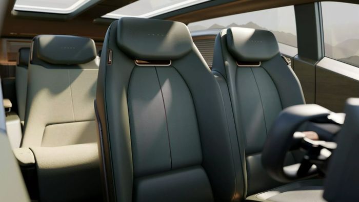 Lexus LS 6.jpg