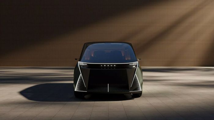 Lexus LS 3.jpg