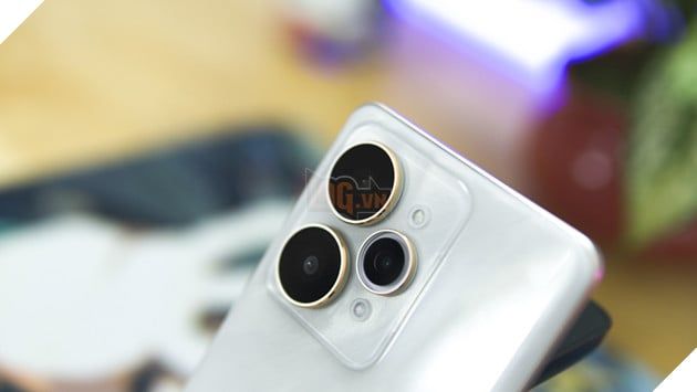 Realme 15 Pro: Siêu Phẩm Màn Hình OLED, Pin 7000mAh và Công Nghệ AI Tiên Tiến 12