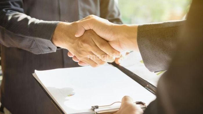 Chi phí thuê và thời gian hợp đồng