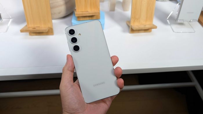 Samsung Galaxy S25 FE là phiên bản Fan Edition tiên tiến với nhiều nâng cấp vượt trội.