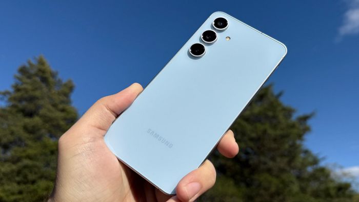Samsung Galaxy S24 FE nổi bật với những ưu điểm nổi bật, mang lại giá trị vượt trội cho người dùng.