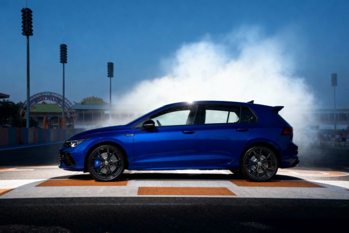 Golf R (2).jpg