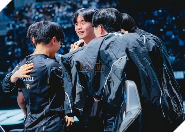 CKTG 2025: KT Rolster Tạo Nên Câu Chuyện Cổ Tích, Đánh Bại GEN.G Ở Bán Kết 3
