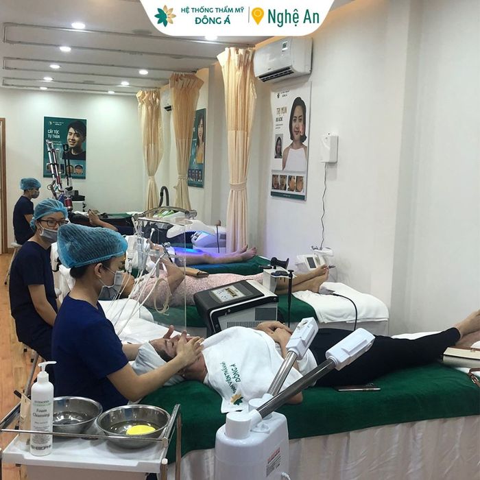 Thẩm Mỹ Đông Á ảnh 2