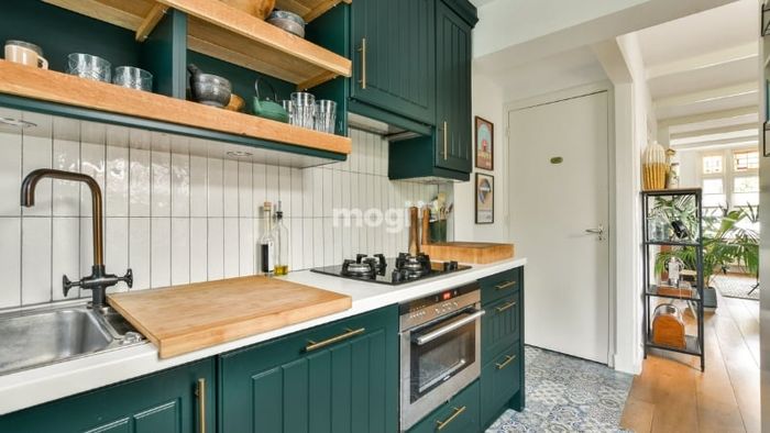 Những món đồ trang trí phù hợp không chỉ làm đẹp không gian mà còn giúp gia đình bạn tăng cường vận khí, tạo nên một môi trường sống đầy năng lượng tích cực.