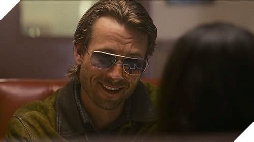 Hình ảnh của Glen Powell trong phim.