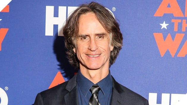 Chân dung đạo diễn Jay Roach.