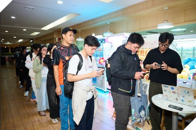 Người Hâm Mộ FPT Flash Tràn Ngập Cảm Xúc Trước Chiến Thắng Lịch Sử Tại ĐTDV Mùa Đông 2025