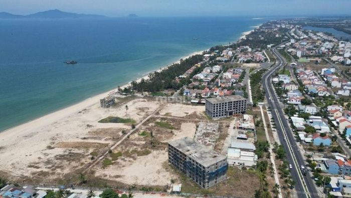 Một dự án nghỉ dưỡng ở TP Hội An bị chậm tiến độ vào tháng 4/2024. (Nguồn: Đắc Thành - vnexpress.net)