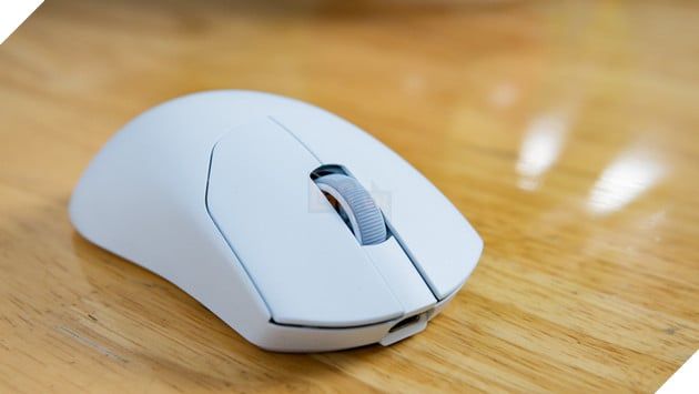 Đánh giá Corsair Sabre V2 Pro Ultralight Wireless: Chuột Gaming Siêu Nhẹ, Tốc Độ Vượt Trội, Lý Tưởng Cho Game Thủ FPS 8